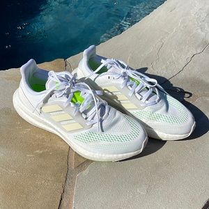 Men's Adidas Pureboost 22 Running Shoes